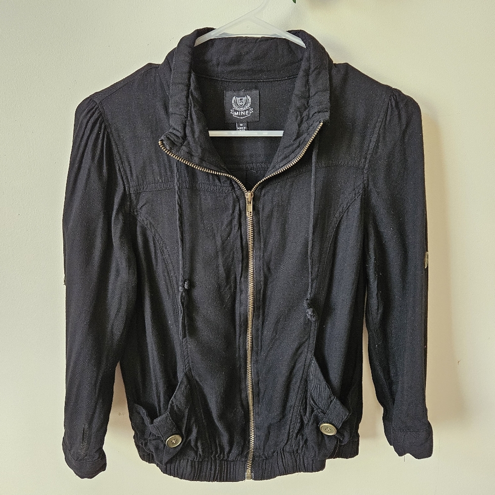 Black Zip Up Shaket